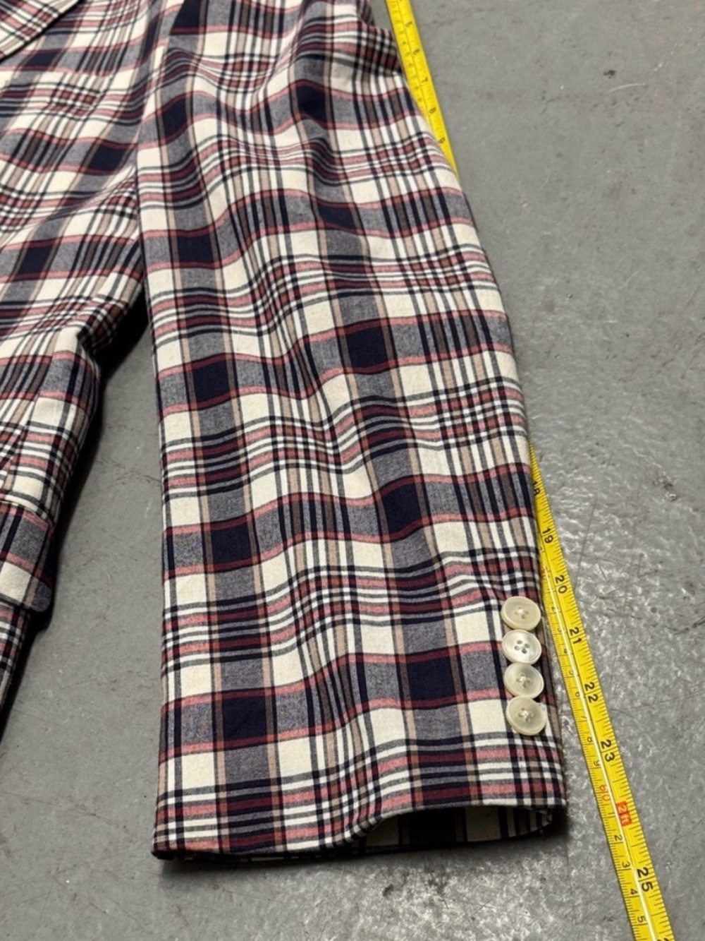 Lauren Ralph Lauren Men's Plaid Sport Coat in Navy, White & Red 42R - Picture 6 of 9